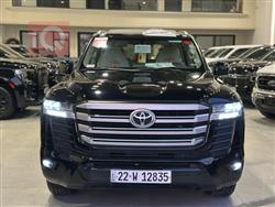 تۆیۆتا لاند کروزەر